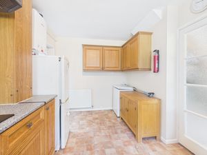Kitchen 2- click for photo gallery